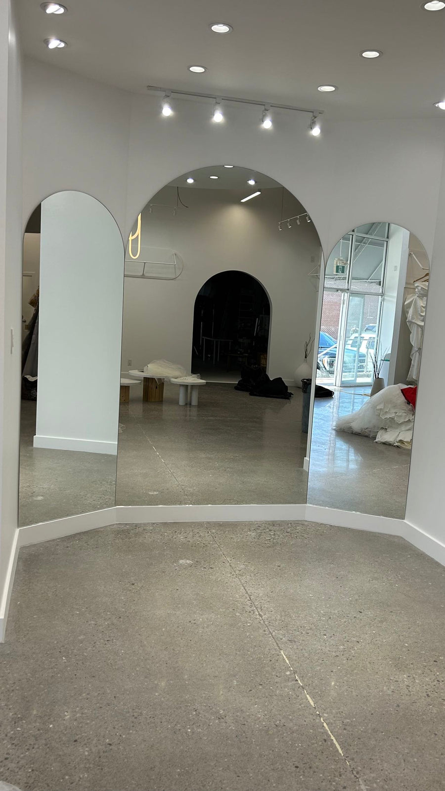 
    Mirror Walls image 2