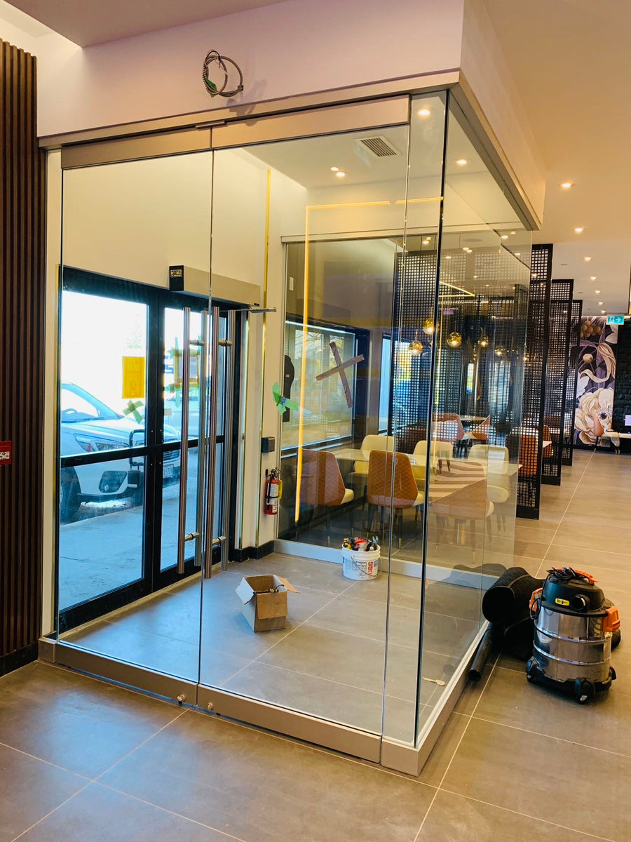 
    Glass Entrances image 15